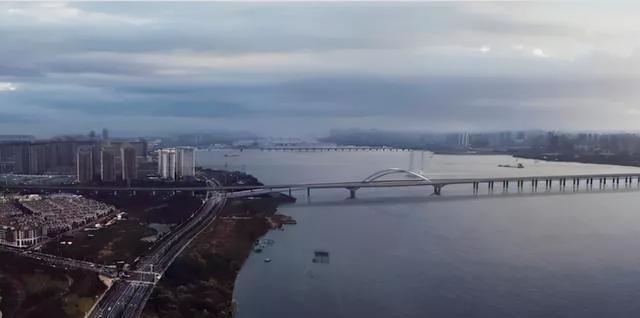 九龍湖大(da)橋橋梁樁(zhuāng)基完成147根(gēn)！西岸梁場(chǎng)正有序施(shi)工