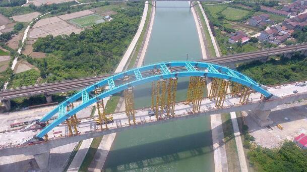 荊荊鐵路最長橋(qiáo)梁江漢運河特大(dà)橋建成