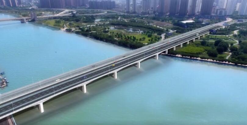 泉州大橋(qiáo)新橋順利(lì)合龍 預計(jì)明年上半(bàn)年通車