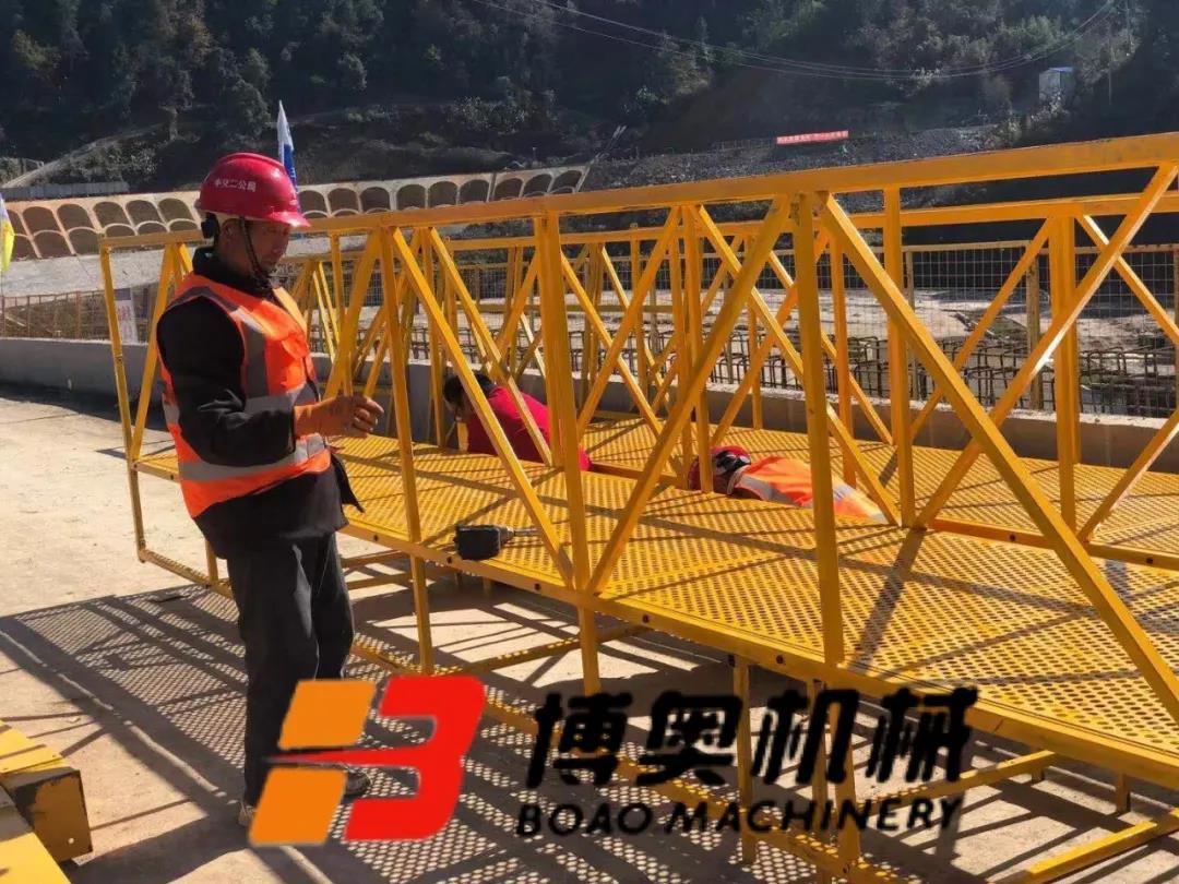 橋梁施(shī)工吊籃設備安全(quan)實惠更實用