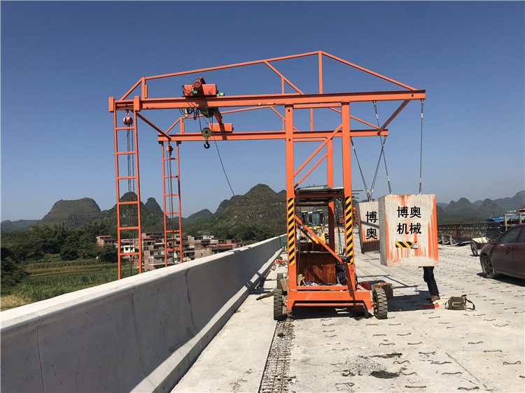 防撞牆(qiáng)模闆台(tái)車操作(zuo)事項